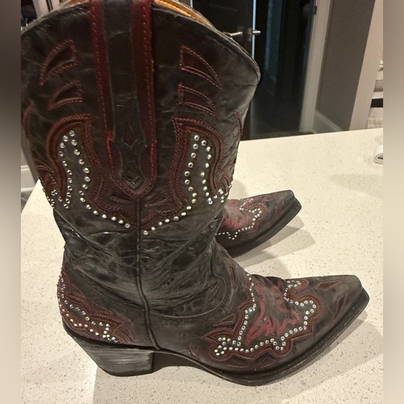 Old Gringo Black and Red Leather Boots - Picture 10 of 13
